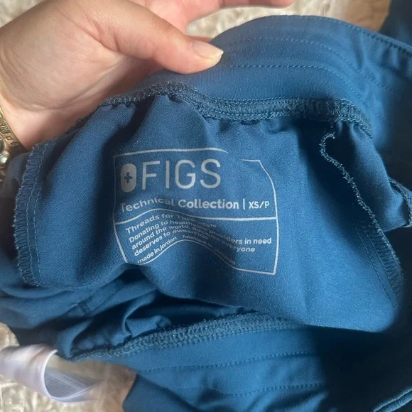 Figs Deep Reef Scrub Set - Picture 2 of 5